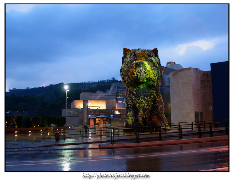 Atardecer sobre el Guggenheim de Bilbao