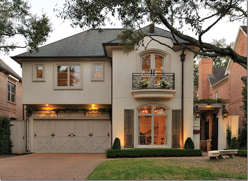 COTE DE TEXAS: House with Two Courtyards