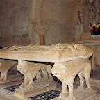 26a Santo Domingo de Silos_ primer Sepulcro_de_Santo_Domingo.jpg