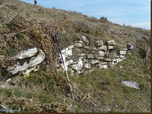 Restos de la muralla protohistórica - Castro de Irulegi