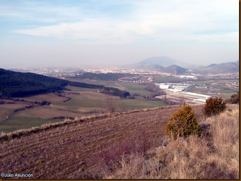 Panoramica de Pamplona desde el Castro de Urri - Ibiricu