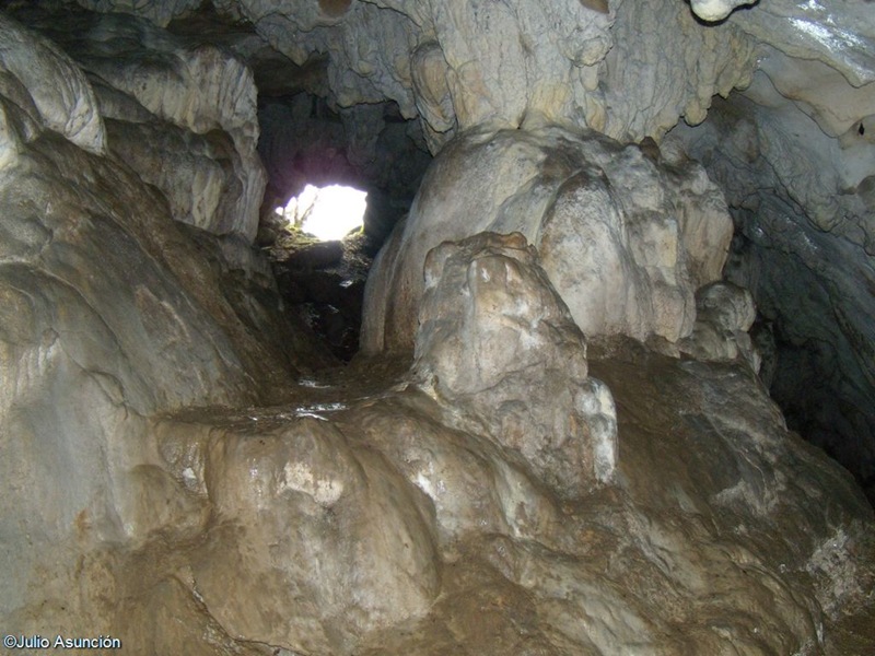 [Cueva de diablozulo - interior - Guerendiáin[4].jpg]