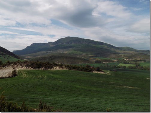 Panorámica de la peña de Izaga - Sierra de Gongolatz