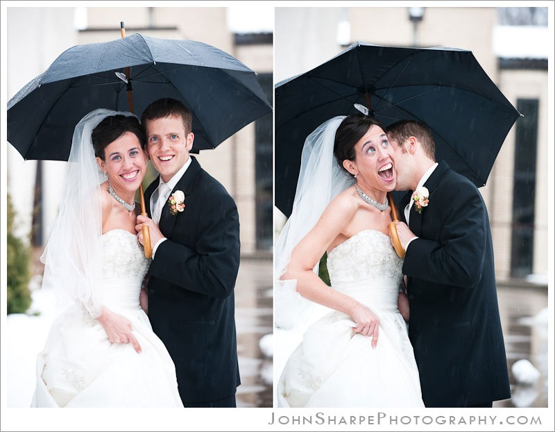 Minneapolis Wedding Photographer rain and umbrella pictures