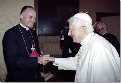 Benedicto XVI y Monseñor Fellay