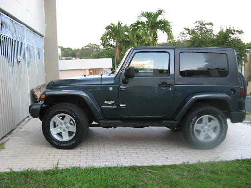 http://lh4.ggpht.com/_v4H4BltOe4E/R-pJaUq8nfI/AAAAAAAAAtQ/KgPBIyrlfcc/jeep+011.JPG