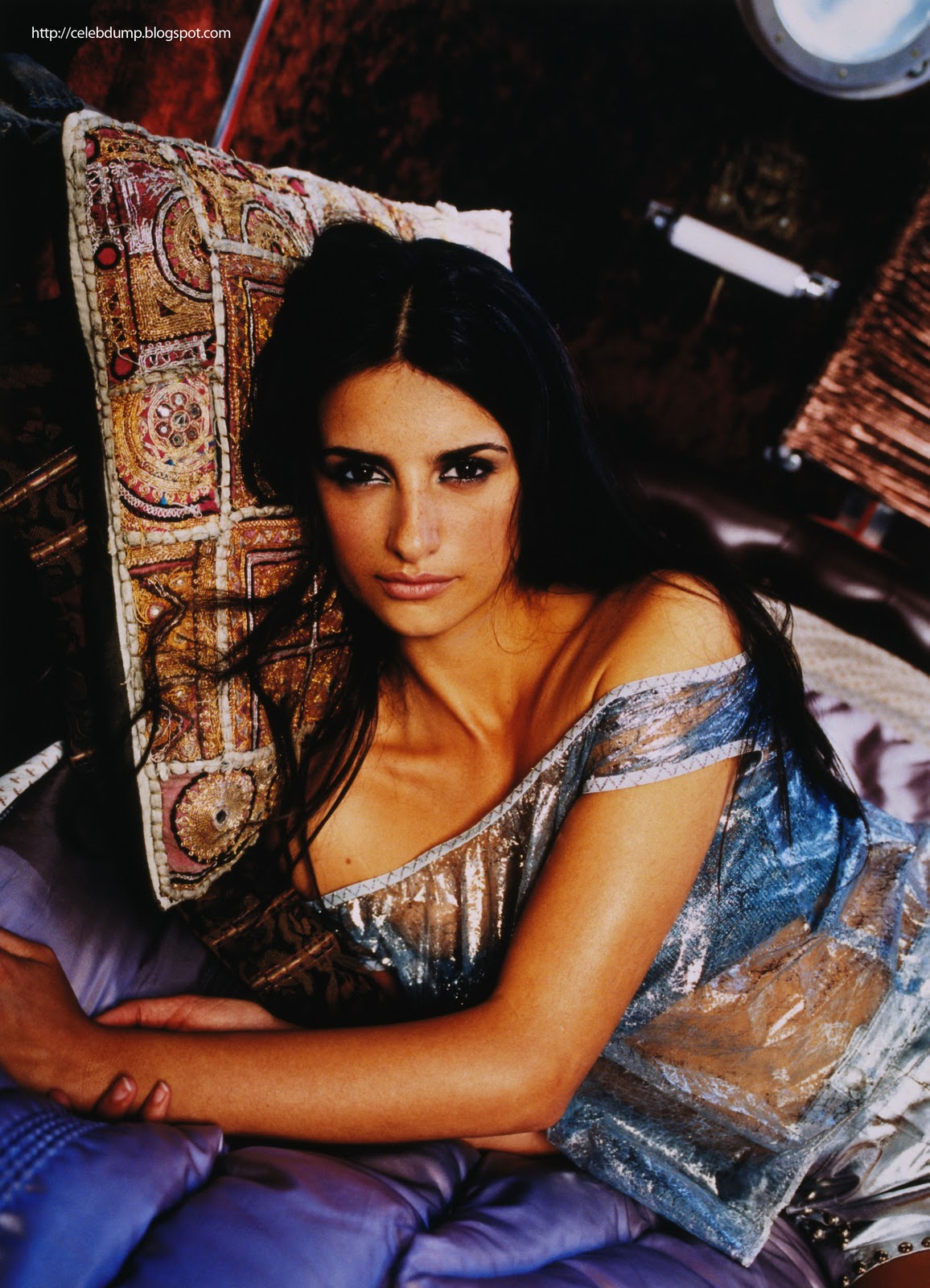 [penelope-cruz-sexy-kaltman-celebdump03.jpg]