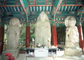 Gyeongju Baeri Seokbul Ipsang Statues