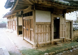 Cheongdo Daemunchae Outer servant's quarters