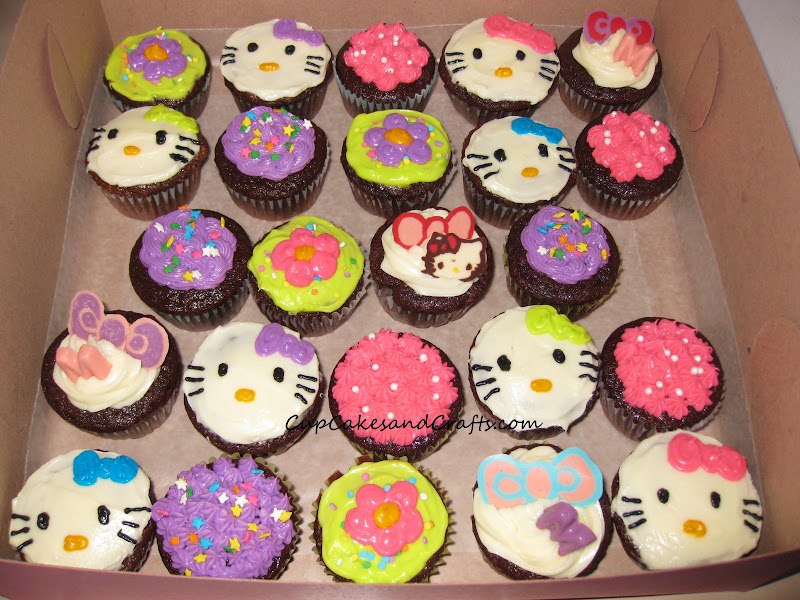 Cup Cakes and Crafts: Hello Kitty cupcakes