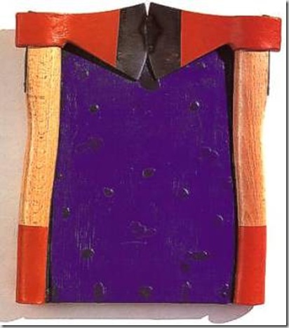 ARALDO (un elemento della Quadreria araldica) encausto e asce su tela sagomata, cm. 32 x 28 x 4 esposto in Giovani artisti IV, Palazzo delle Esposizioni, Roma; ediz. Carte segrete, 1999