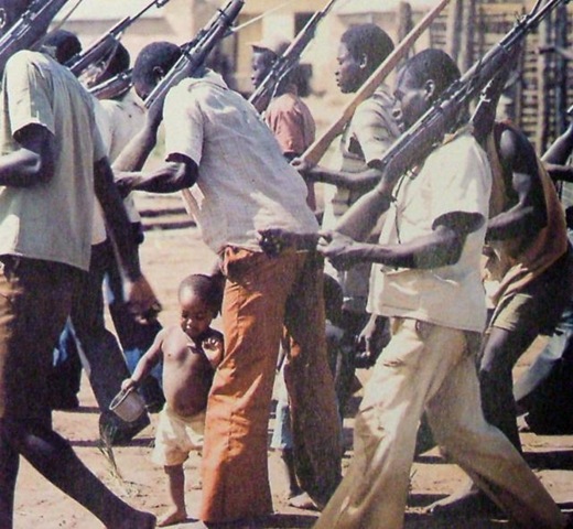 [mozambico_1983[7].jpg]