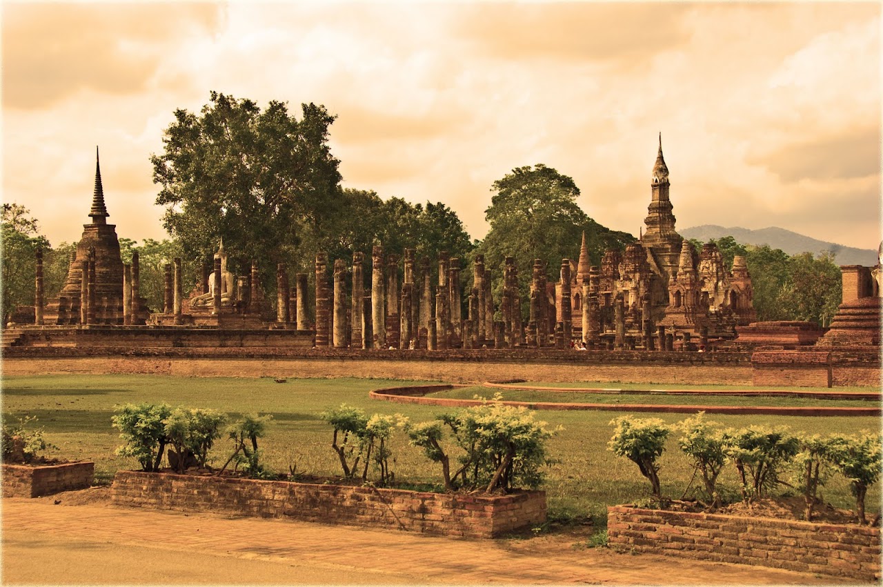 Sukhothai In Sepia The Road Forks Travel And Food Blog