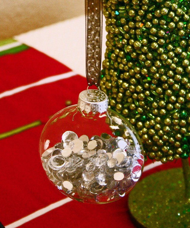 [12 Days of Christmas - 3rd Day - Bling Ornament - WhipperBerry[5].jpg]