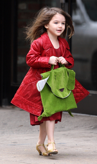 suri-cruise-in-heels-again%5B1%5D.jpg