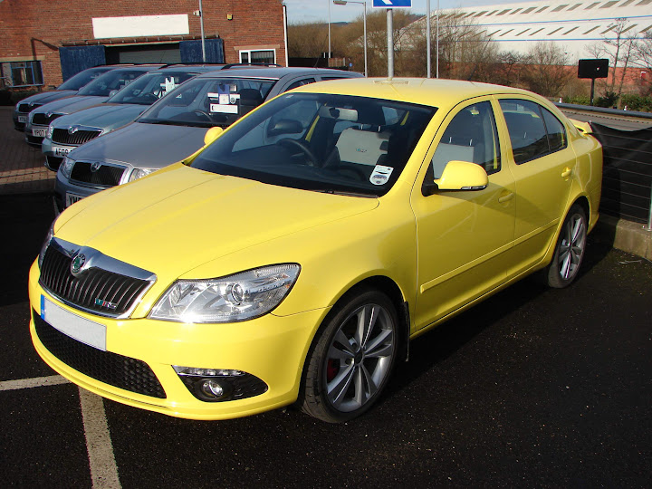 Yellow%20FL%20Octavia.jpg