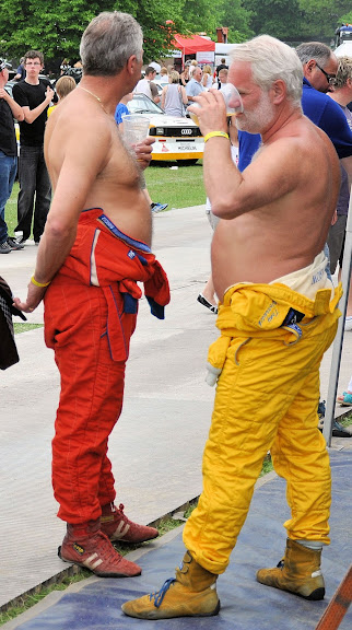 Drivers%20Chilling.jpg