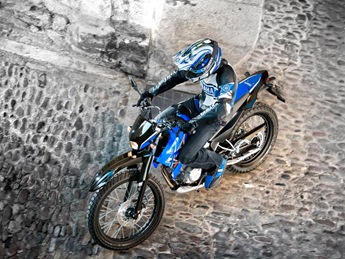 Yamaha XT125R 2011