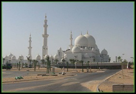 SHEIKH ZAYED GRAND MOSQUE, ABU DHABI SHEIKH ZAYED GRAND MOSQUE, ABU DHABI
