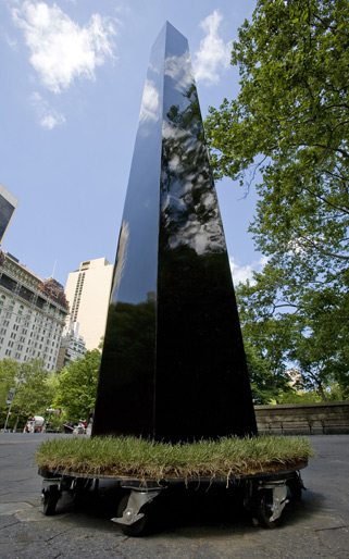 Obelisco Transportable by Damián Ortega