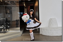 Royal-T Maid Server with Hello Kitty