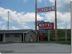 47 Rte 66 Art's Motel Farmersville IL
