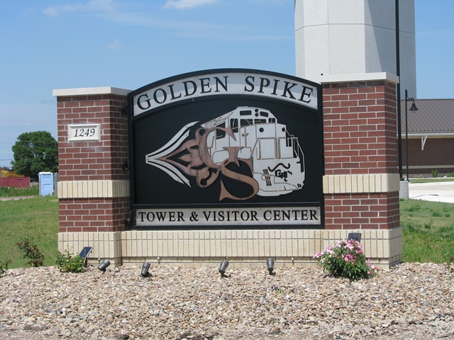 [0931 Golden Spike Tower North Platte NE[2].jpg]