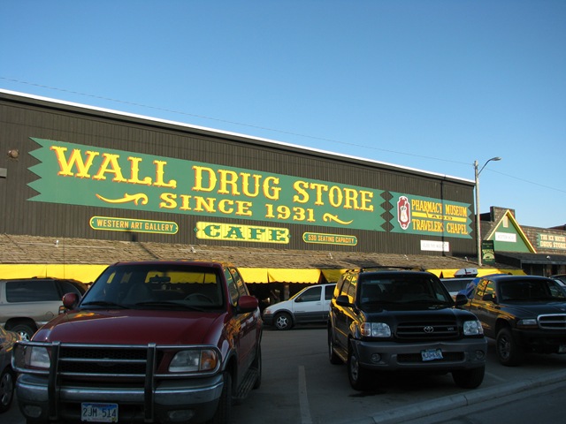 [6836 Wall Drug Store Wall SD[2].jpg]