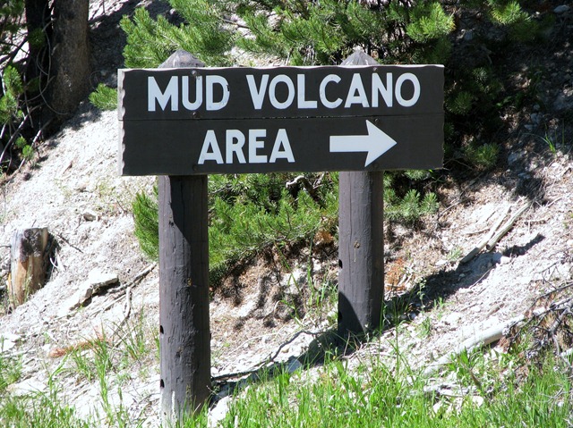 [9179 Mud Volcano Area YNP WY[2].jpg]