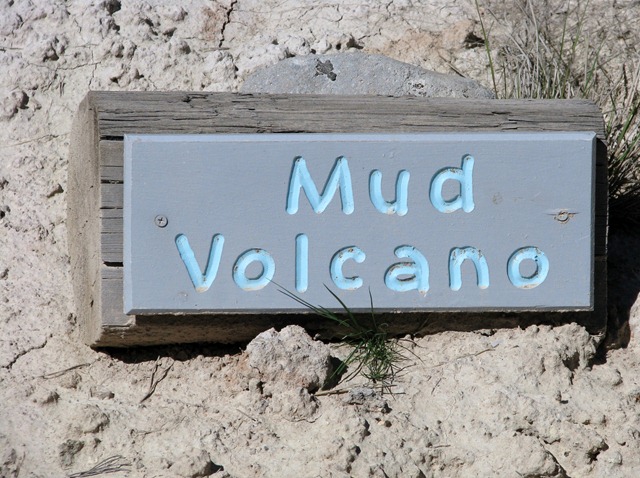 [9185 Mud Volcano Mud Volcano Area YNP WY[2].jpg]