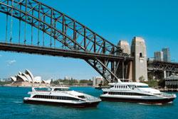 Cruise Sydney Harbour
