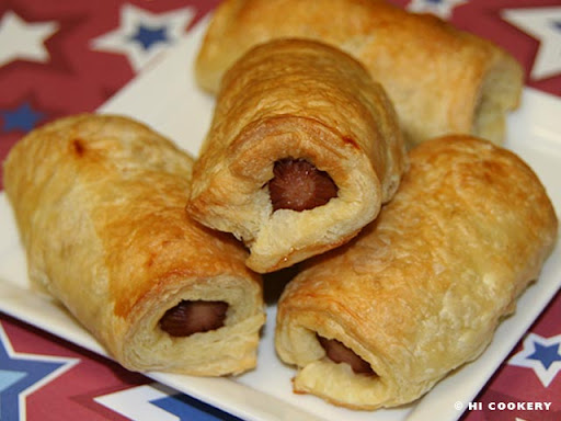 Pictures Of Pigs In A Blanket. Pigs-in-a-Blanket (USA)