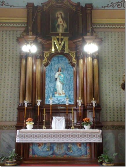 45. Altar lateral esquerdo