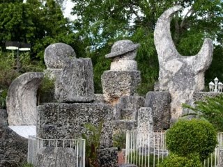[800pxcoral_castle_16.jpg]