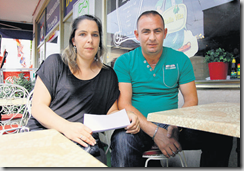 Depuis une année, Nathalie et Adem Sallahaj font des pieds et des mains pour que le jeune Alban puisse obtenir un visa à destination de la Suisse. LAUSANNE, LE 30 JUILLET 2009, Zoé Jobin