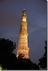 India 2010 -  Delhi  - Minarete de Qtub Minar  , 13 de septiembre   43