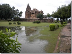 India 2010 -Kahjuraho  , templos ,  19 de septiembre   142