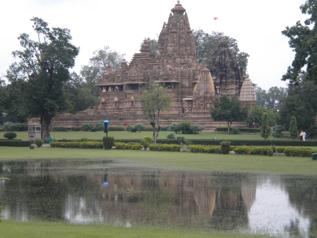 [India 2010 -Kahjuraho  , templos ,  19 de septiembre   151[3].jpg]
