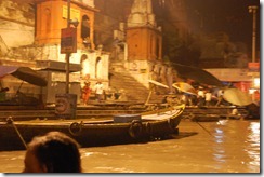 India 2010 -Varanasi  ,  paseo  nocturno  - 20 de septiembre   47