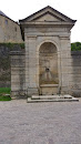 Fontaine Du Chateau