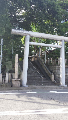 神明神社門前