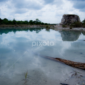 stranded by Shihab Qurtuby - Landscapes Waterscapes