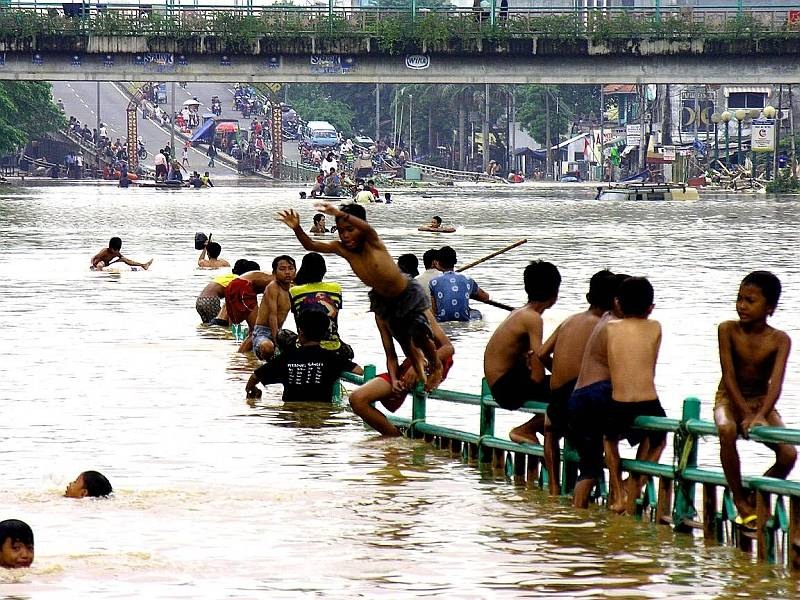 [0_700d_354228b4_XL.jpg]