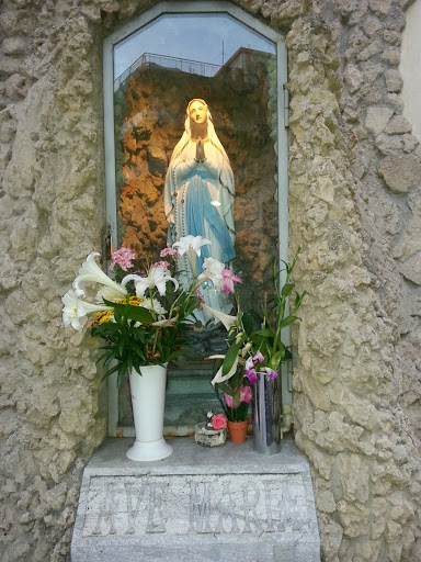 Ave Maria in Preghiera