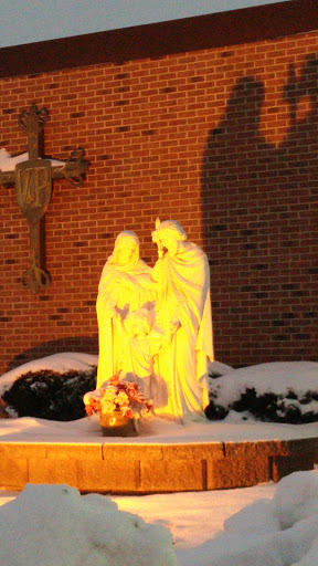 Holy Family Statue 