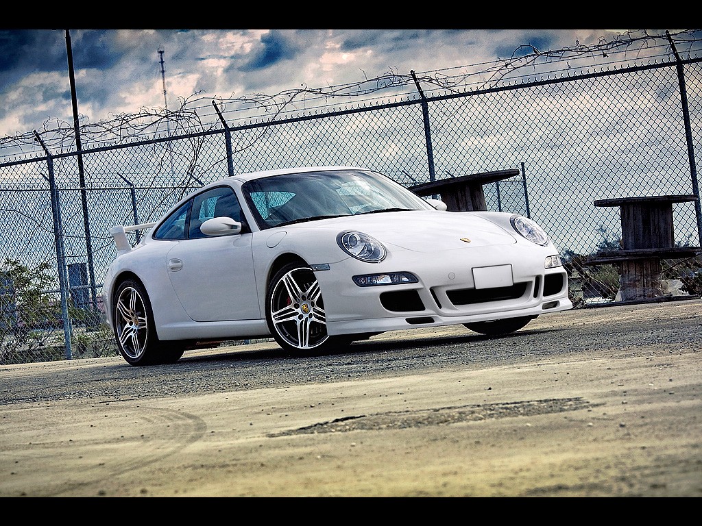 [2006_Porsche_911_Carrera_S_GT3_by_Webb_Bland_3.jpg]
