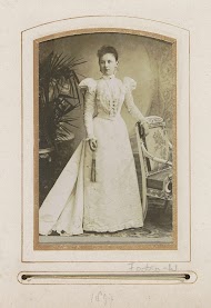 Portret van prinses Wilhelmina, met waaier