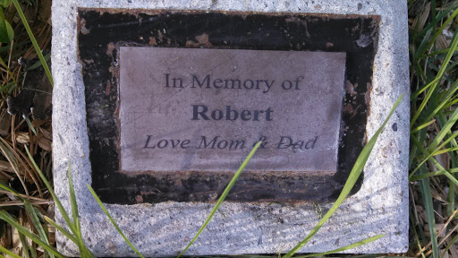 Robert's Memorial