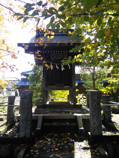 廣瀬神社内の霞神社