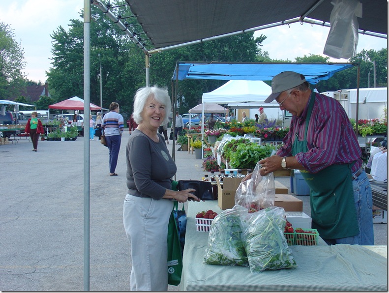 Shoppiing at the Stratford Farmers Market